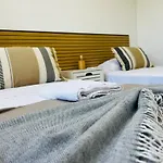 Boliches, Pax6, Wifi And Pool Apartment *