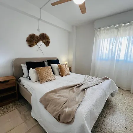 Boliches, Pax6, Wifi And Pool Apartment